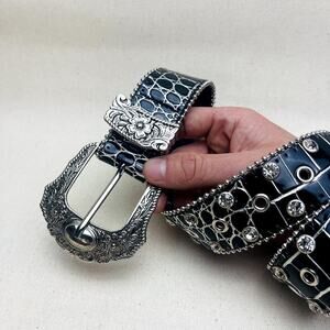 Y2k 2000s skull bones silver rhinestone belt